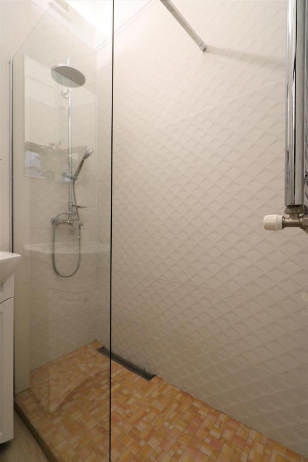 Apartment Lovely City Center - Free Minibar *